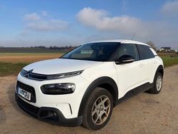 Weiß Gebraucht 2019 Citroën C4 PureTech Limousine | 11.000 € (Etwas zu teuer)