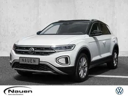 Pure white (weiss) Gebraucht 2024 VW T-Roc Style SUV | 29.881 € (Fairer Preis)