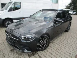 Grau Gebraucht 2022 Mercedes E300 AMG Limousine | 44.450 € (Teuer)