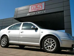 Silber Gebraucht 2002 VW Bora Limousine | 3.990 € (Teuer)