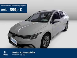 Pure white Gebraucht 2022 VW Golf VIII Life Kombi | 24.930 € (Etwas zu teuer)