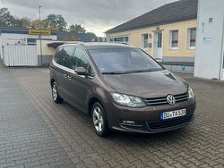 Braun Gebraucht 2012 VW Sharan Van / Kleinbus | 9.500 € (Etwas zu teuer)