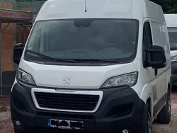 Weiß Gebraucht 2018 Peugeot Boxer Van | 14.200 € (Superpreis)
