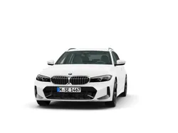 Weiß Gebraucht 2024 BMW 318 Efficient Dynamics Kombi | 38.890 € (Teuer)