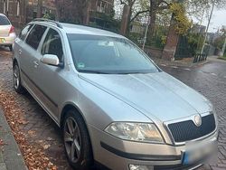 Silber Gebraucht 2006 Skoda Octavia Ambiente Kombi | 3.300 € (Etwas zu teuer)