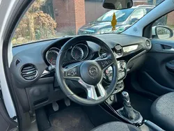 Weiß Gebraucht 2015 Opel Adam Kleinwagen | 6.000 € (Guter Preis)