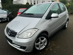 Silber Gebraucht 2011 Mercedes A160 Kleinwagen | 10.900 €