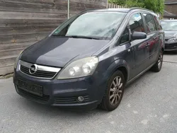 Blau Gebraucht 2006 Opel Zafira Edition Van / Kleinbus | 1.000 € (Guter Preis)