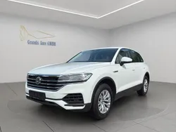 Weiß Gebraucht 2019 VW Touareg Basis SUV | 23.950 €