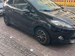 Schwarz Gebraucht 2011 Ford Fiesta Viva Kleinwagen | 2.500 € (Fairer Preis)