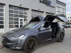 Silber Gebraucht 2020 Tesla Model X SUV | 54.900 €