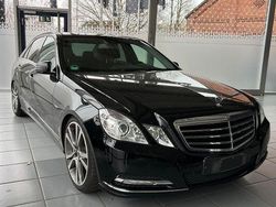 Schwarz Gebraucht 2011 Mercedes E350 Limousine | 11.999 € (Fairer Preis)