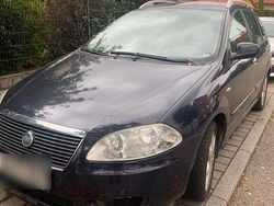 Blau Gebraucht 2006 Fiat Croma Kombi | 450 € (Fairer Preis)