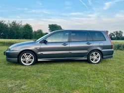 Grau Gebraucht 2009 Mitsubishi Lancer Kombi | 3.100 €