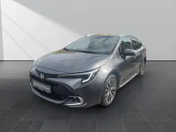Grau Gebraucht 2024 Toyota Corolla Team Kombi | 28.990 € (Guter Preis)