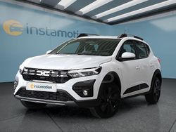 Weiß Gebraucht 2025 Dacia Sandero Stepway Kleinwagen | 20.049 € (Etwas zu teuer)