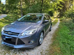 Grau Gebraucht 2012 Ford Focus Titanium Kombi | 6.900 € (Teuer)