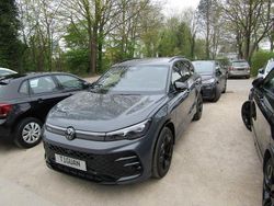 Grau Gebraucht 2025 VW Tiguan R-line SUV | 49.850 €