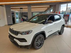 Weiß Gebraucht 2021 Jeep Compass 80th Anniversary SUV | 22.490 € (Guter Preis)