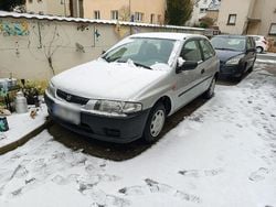 Silber Gebraucht 1998 Mazda 323 Kleinwagen | 1.150 € (Guter Preis)
