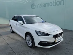 Weiß Gebraucht 2022 Seat Leon XCELLENCE Van / Kleinbus | 23.730 € (Fairer Preis)