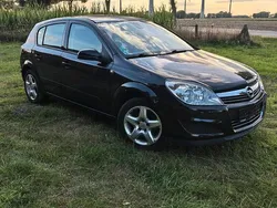 Schwarz Gebraucht 2007 Opel Astra Limousine | 1.800 € (Guter Preis)