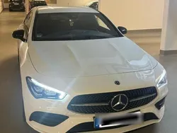 Weiß Gebraucht 2020 Mercedes CLA180 Limousine | 32.000 €