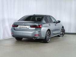 Skyscraper grau metallic Gebraucht 2024 BMW 330 Shadowline Limousine | 47.920 € (Guter Preis)