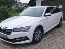 Candyweiß sonderlackierung Gebraucht 2021 Skoda Superb Ambition Kombi | 19.499 € (Fairer Preis)