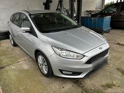 Silber Gebraucht 2016 Ford Focus Kleinwagen | 5.400 € (Superpreis)