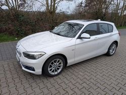 Weiß Gebraucht 2015 BMW 118 Urban Line Kleinwagen | 11.190 € (Etwas zu teuer)