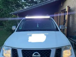 Weiß Gebraucht 2013 Nissan Navara Abholung | 16.400 €