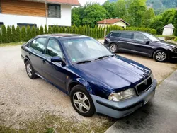 Blau Gebraucht 1999 Skoda Octavia Limousine | 850 €