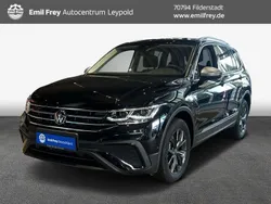 Deep black perleffekt Gebraucht 2023 VW Tiguan Allspace Life SUV | 44.890 €