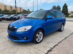 Blau Gebraucht 2015 Skoda Fabia Ambition Kleinwagen | 8.980 € (Etwas zu teuer)