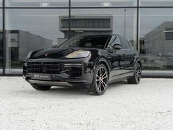 Schwarz Gebraucht 2024 Porsche Cayenne Turbo SUV | 172.900 €