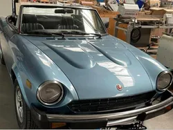 Blau Gebraucht 1981 Fiat 124 Spider Cabrio | 12.500 €