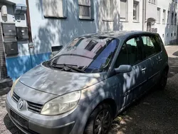 Andere außenfarben Gebraucht 2004 Renault Mégane II Limousine | 800 € (Guter Preis)