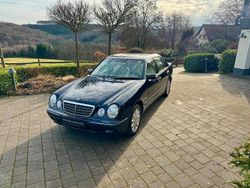 Gebraucht 2001 Mercedes E430 Elegance Limousine | 19.900 €