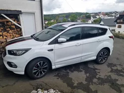 Weiß Gebraucht 2018 Ford Kuga ST-Line SUV | 16.700 € (Fairer Preis)