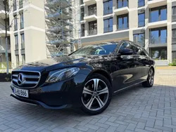 Schwarz Gebraucht 2016 Mercedes 220 Kombi | 16.500 €