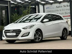 Weiß Gebraucht 2016 Hyundai i30 Passion Kombi | 10.980 € (Fairer Preis)
