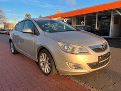 Silber Gebraucht 2013 Opel Astra Limousine | 8.400 € (Fairer Preis)