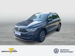 Grau Gebraucht 2021 VW Tiguan Life SUV | 26.430 € (Guter Preis)