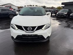 Weiß Gebraucht 2015 Nissan Qashqai Visia SUV | 7.000 € (Guter Preis)