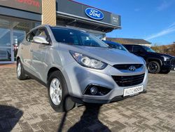 Sleek silver Gebraucht 2013 Hyundai ix35 Edition SUV | 8.290 € (Fairer Preis)