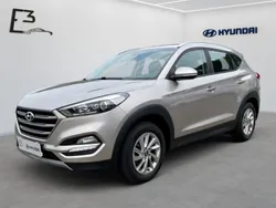 Weiß Gebraucht 2017 Hyundai Tucson Trend SUV | 13.990 € (Fairer Preis)