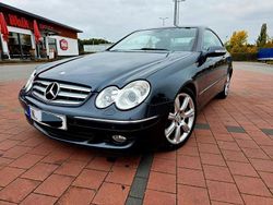 Grau Gebraucht 2008 Mercedes CLK350 Elegance Coupé | 8.500 € (Guter Preis)