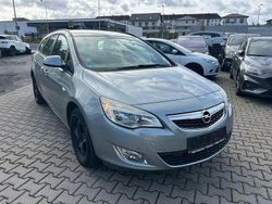 Silber Gebraucht 2012 Opel Astra Edition Kombi | 2.750 € (Superpreis)
