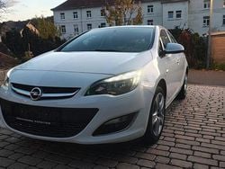 Weiß Gebraucht 2013 Opel Astra Limousine | 4.990 € (Guter Preis)
